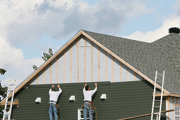Professional Siding Replacement technician working in Vandergrift, PA